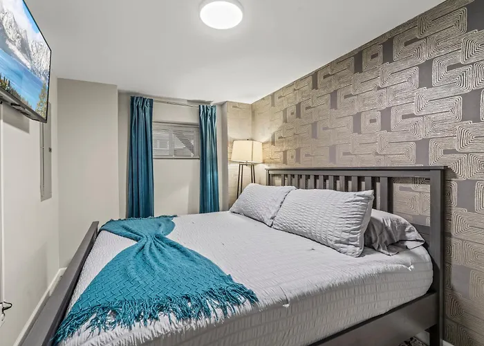 Uptown Gem! Immaculate-Comfort-Character!